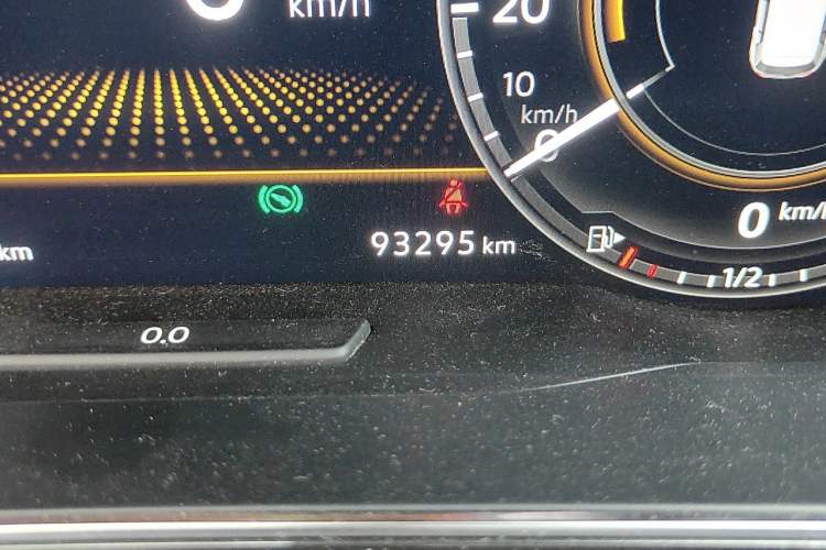 Used Volkswagen Golf 2020 280TSI DSG Luxury Edition Odometer Close Up