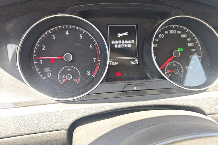 Used Volkswagen Golf 2020 Zhiai Edition 280TSI DSG Comfort Model Odometer Close Up
