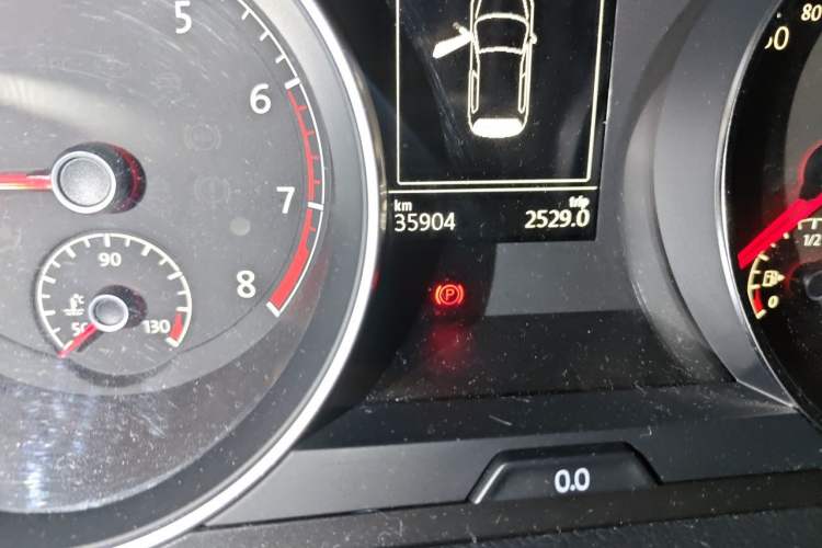 Used Volkswagen Golf 2020 Zhiai Edition 280TSI DSG Comfort Model Odometer Close Up
