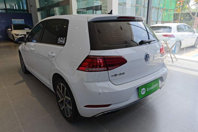 Used Volkswagen Golf 2020 280TSI DSG Comfort Version Rear Left 45 Deg