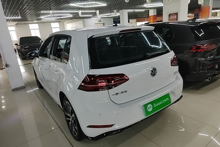 Used Volkswagen Golf 2020 280TSI DSG R-Line Version Rear Left 45 Deg