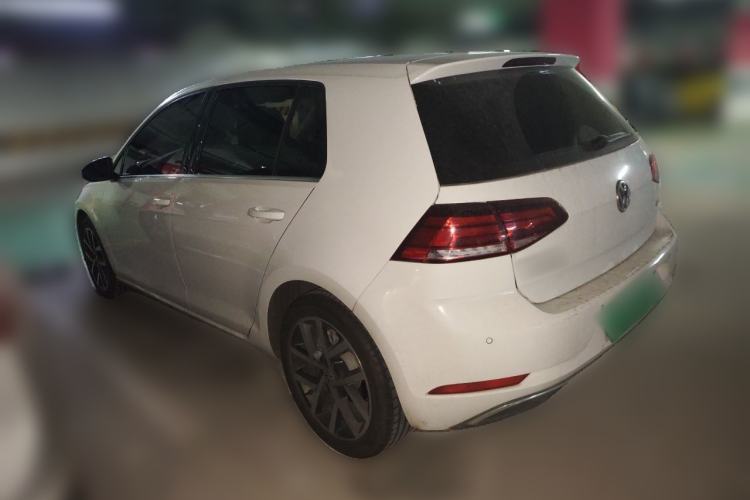 Used Volkswagen Golf 2020 200TSI DSG Comfortable and Ambitious Edition Rear Left 45 Deg