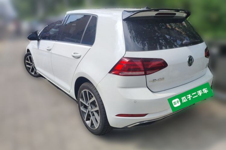 Used Volkswagen Golf 2020 200TSI DSG Comfortable and Ambitious Edition Rear Left 45 Deg