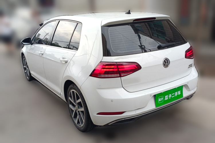Used Volkswagen Golf 2020 200TSI DSG Comfortable and Ambitious Edition Rear Left 45 Deg