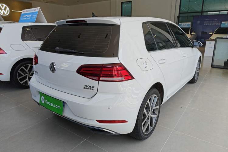 Used Volkswagen Golf 2020 280TSI DSG Comfort Version Rear Right 45 Deg