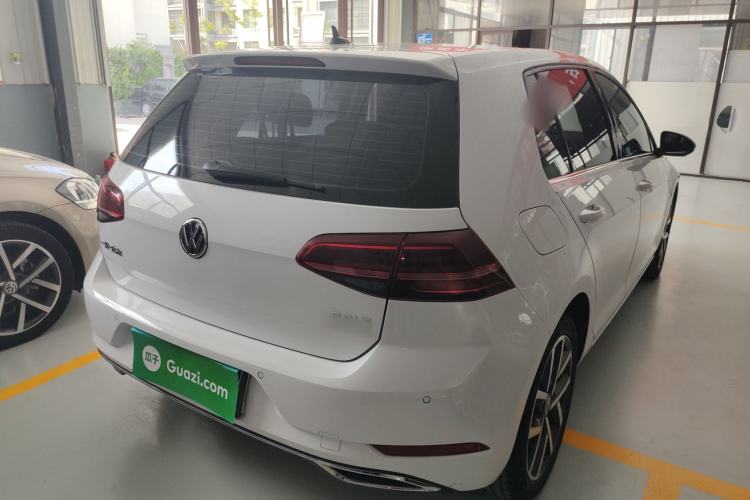 Used Volkswagen Golf 2020 280TSI DSG Luxury Edition Rear Right 45 Deg