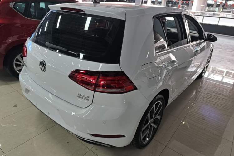 Used Volkswagen Golf 2020 280TSI DSG Comfort Version Rear Right 45 Deg