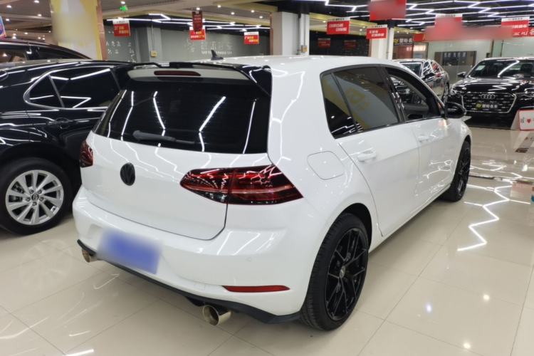 Used Volkswagen Golf 2020 280TSI DSG Comfort Version Rear Right 45 Deg