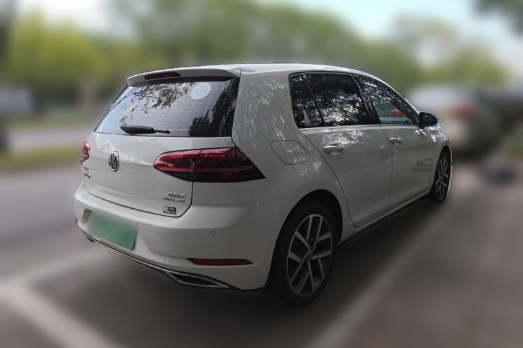 Used Volkswagen Golf 2020 280TSI DSG Luxury Edition Rear Right 45 Deg