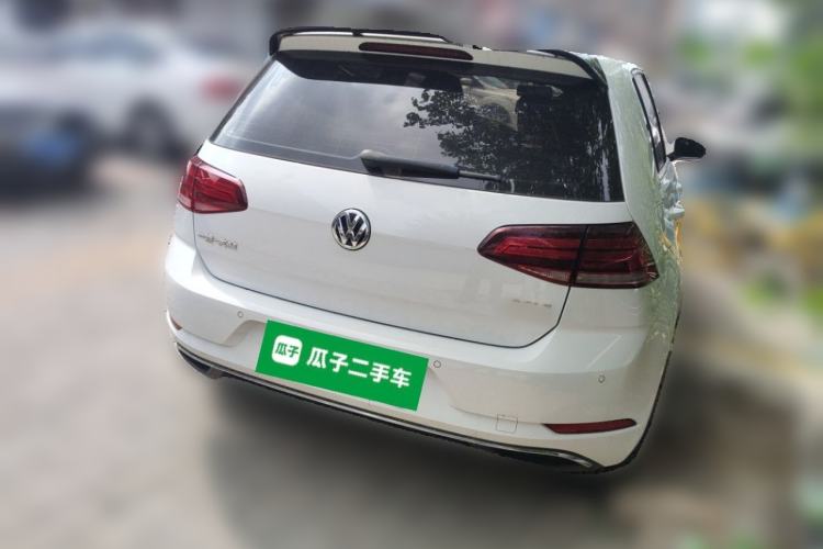 Used Volkswagen Golf 2020 200TSI DSG Comfortable and Ambitious Edition Rear Right 45 Deg
