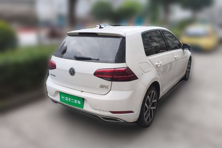 Used Volkswagen Golf 2020 280TSI DSG Luxury Edition Rear Right 45 Deg