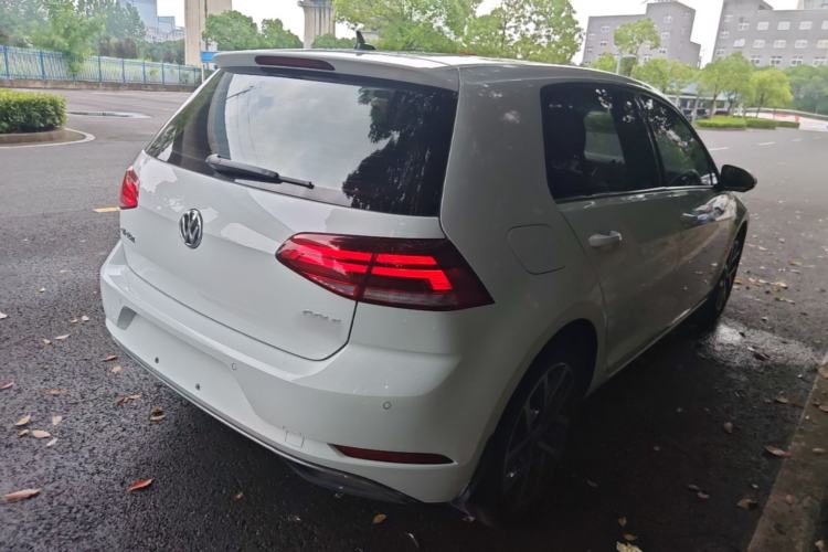 Used Volkswagen Golf 2020 Zhiai Edition 200TSI DSG Comfortable & Ambitious Version Rear Right 45 Deg