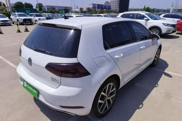 Used Volkswagen Golf 2020 280TSI DSG Comfort Version Rear Right 45 Deg