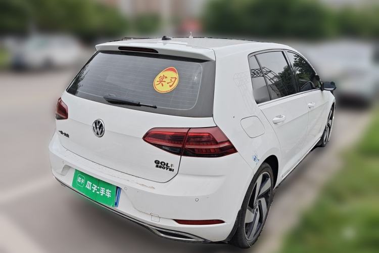 Used Volkswagen Golf 2020 Zhiai Edition 280TSI DSG Luxury Model Rear Right 45 Deg