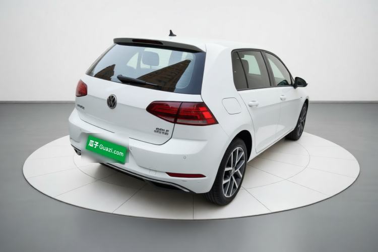 Used Volkswagen Golf 2020 200TSI DSG Comfortable and Ambitious Edition Rear Right 45 Deg