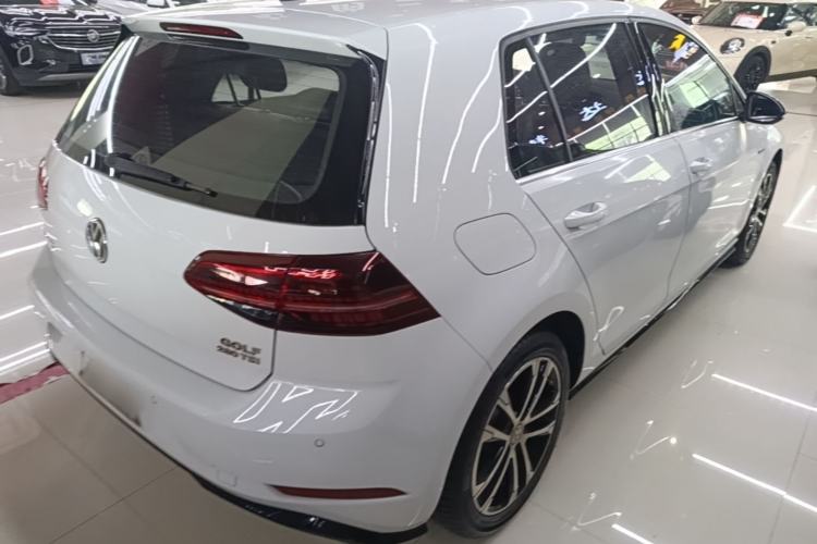 Used Volkswagen Golf 2020 Charming Edition 280TSI DSG R-Line Rear Right 45 Deg