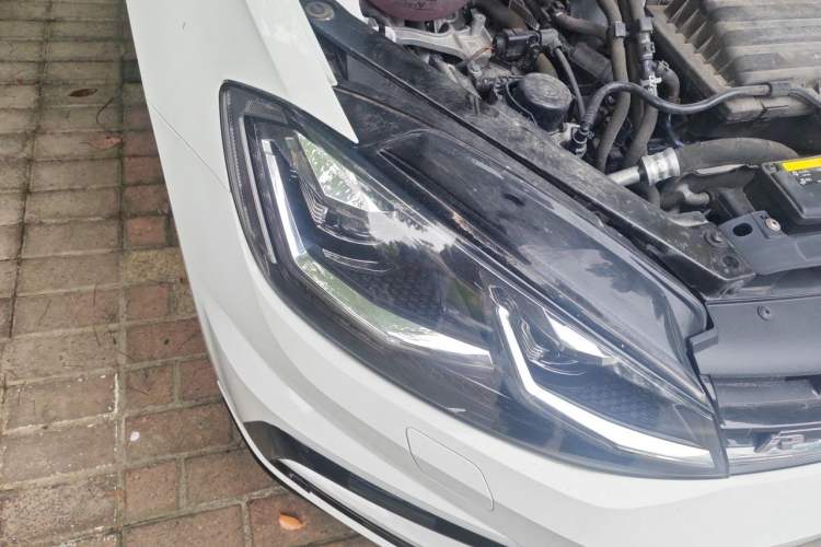 Used Volkswagen Golf 2020 Charming Edition 280TSI DSG R-Line Right Front Headlight
