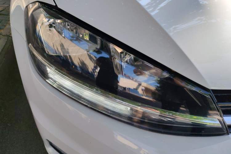 Used Volkswagen Golf 2020 280TSI DSG Comfort Version Right Front Headlight