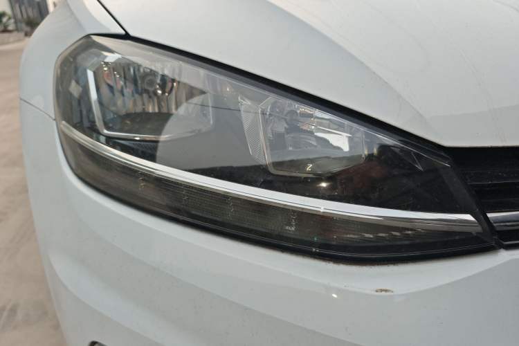 Used Volkswagen Golf 2020 Zhiai Edition 200TSI DSG Comfortable & Ambitious Version Right Front Headlight