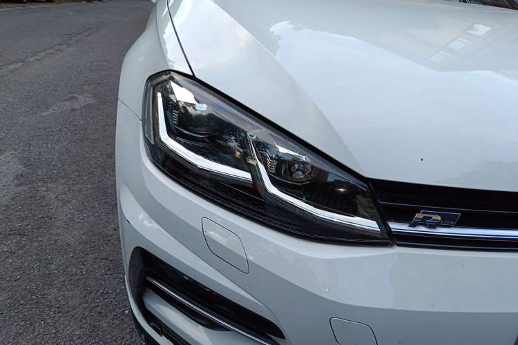 Used Volkswagen Golf 2020 Charming Edition 280TSI DSG R-Line Right Front Headlight