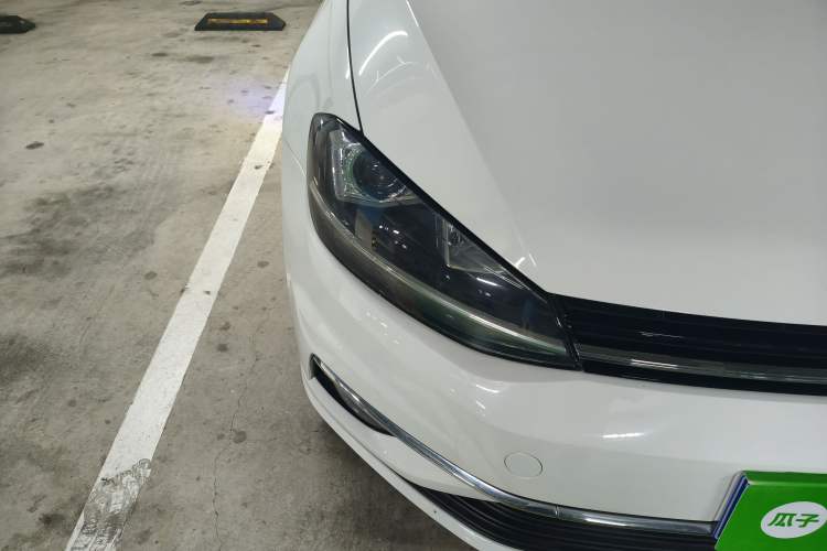 Used Volkswagen Golf 2020 200TSI DSG Comfortable and Ambitious Edition Right Front Headlight