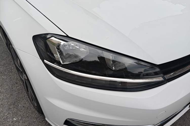 Used Volkswagen Golf 2020 280TSI DSG Comfort Version Right Front Headlight