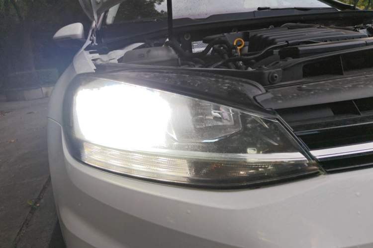 Used Volkswagen Golf 2020 280TSI DSG Luxury Edition Right Front Headlight