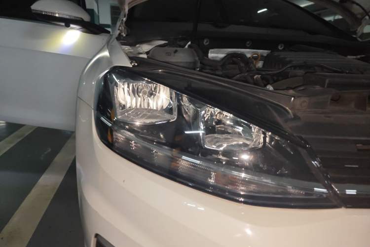 Used Volkswagen Golf 2020 Zhiai Edition 280TSI DSG Comfort Model Right Front Headlight