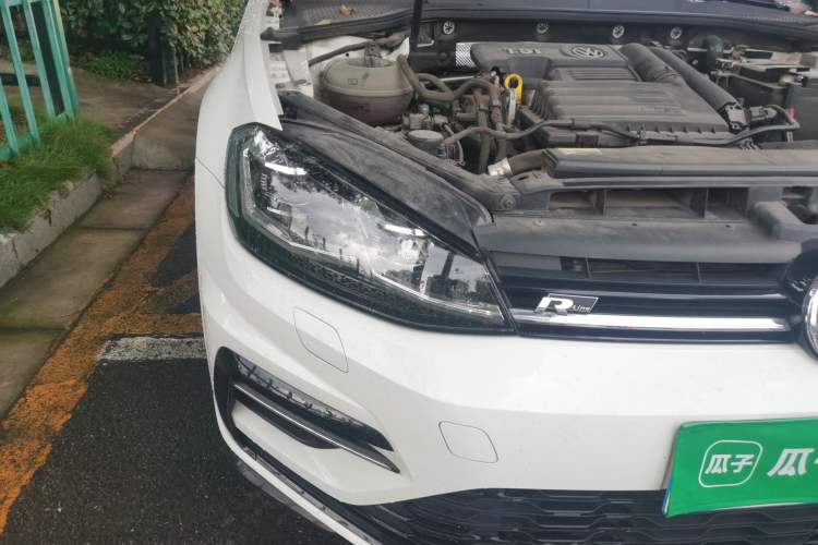 Used Volkswagen Golf 2020 Charming Edition 280TSI DSG R-Line Right Front Headlight