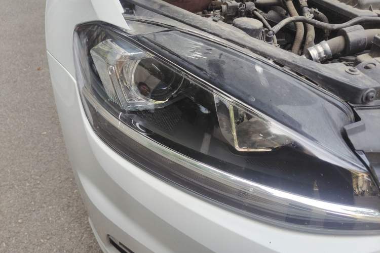 Used Volkswagen Golf 2020 200TSI DSG Comfortable and Ambitious Edition Right Front Headlight