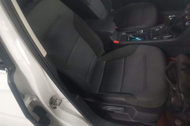 Used Volkswagen Golf 2020 280TSI DSG Comfort Version Right Front Seat