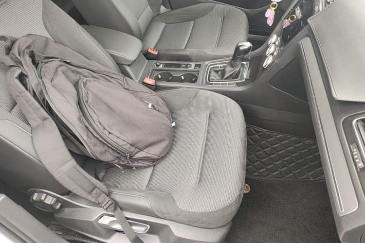 Used Volkswagen Golf 2020 280TSI DSG Comfort Version Right Front Seat