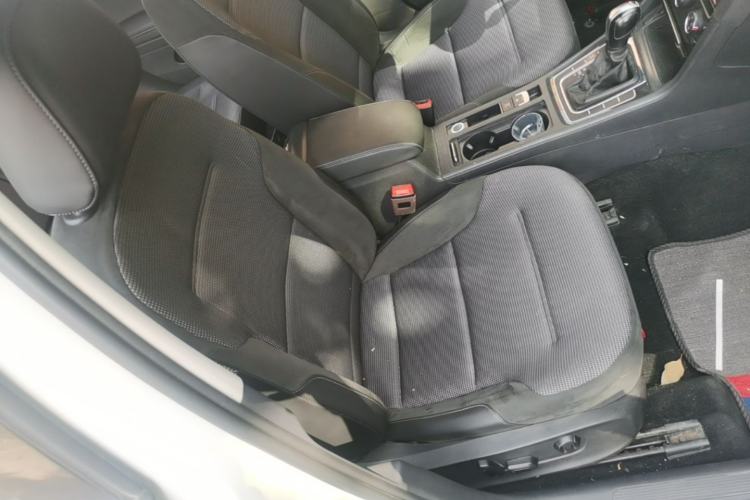 Used Volkswagen Golf 2020 280TSI DSG Comfort Version Right Front Seat