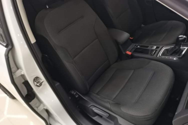 Used Volkswagen Golf 2020 280TSI DSG Comfort Version Right Front Seat