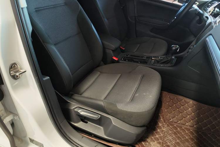 Used Volkswagen Golf 2020 Zhiai Edition 280TSI DSG Comfort Model Right Front Seat