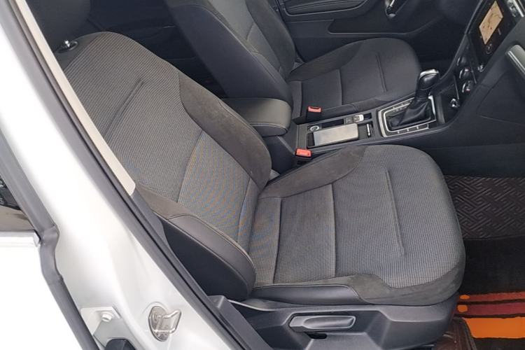 Used Volkswagen Golf 2020 Zhiai Edition 280TSI DSG Comfort Model Right Front Seat