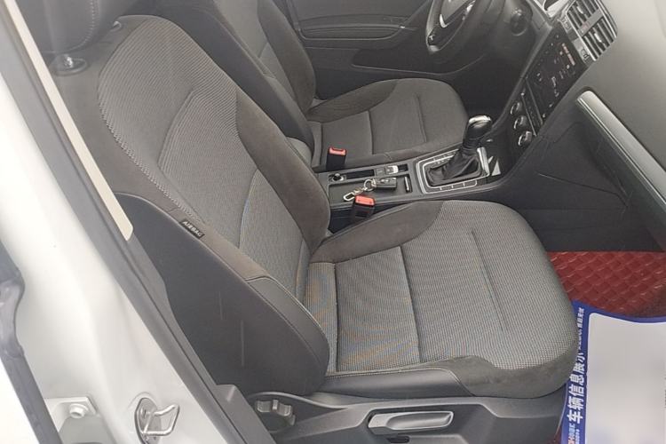 Used Volkswagen Golf 2020 Zhiai Edition 280TSI DSG Comfort Model Right Front Seat