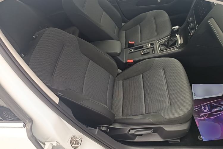 Used Volkswagen Golf 2020 Zhiai Edition 280TSI DSG Comfort Model Right Front Seat