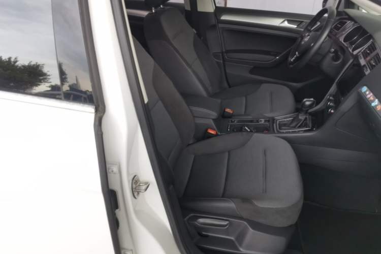 Used Volkswagen Golf 2020 Zhiai Edition 280TSI DSG Comfort Model Right Front Seat