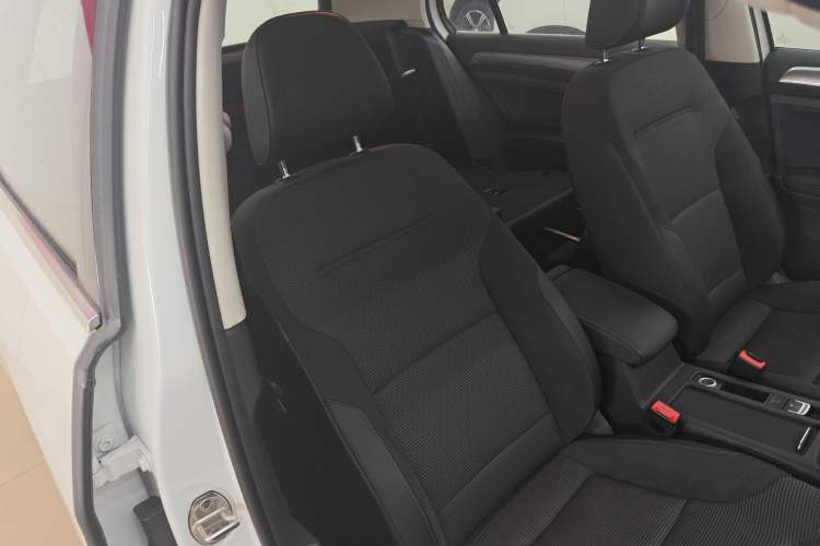 Used Volkswagen Golf 2020 280TSI DSG Comfort Version Right Front Seat