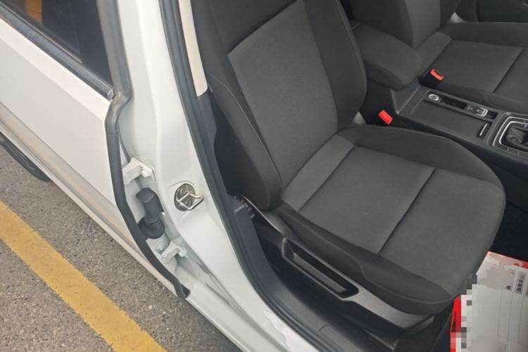 Used Volkswagen Golf 2020 200TSI DSG Comfortable and Ambitious Edition Right Front Seat