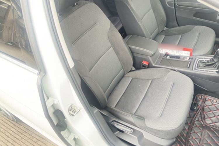 Used Volkswagen Golf 2020 Zhiai Edition 280TSI DSG Comfort Model Right Front Seat