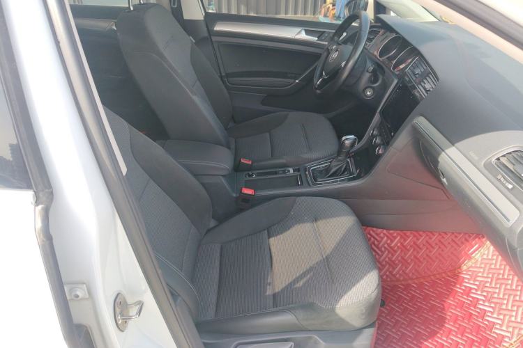 Used Volkswagen Golf 2020 280TSI DSG Comfort Version Right Front Seat