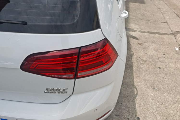 Used Volkswagen Golf 2020 Zhiai Edition 280TSI DSG Comfort Model Right Rear Taillight