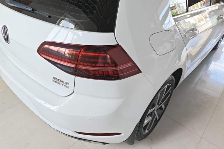 Used Volkswagen Golf 2020 Zhiai Edition 280TSI DSG Luxury Model Right Rear Taillight