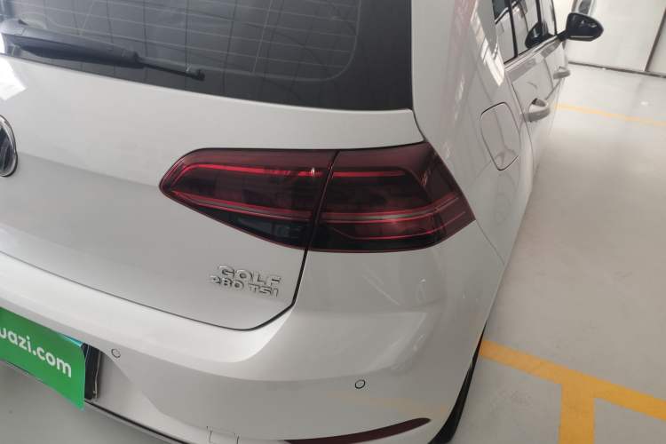 Used Volkswagen Golf 2020 280TSI DSG Luxury Edition Right Rear Taillight
