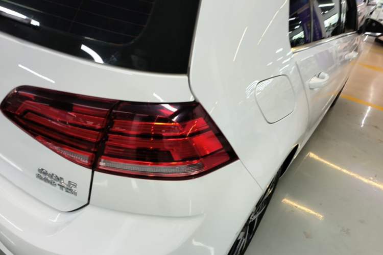 Used Volkswagen Golf 2020 Zhiai Edition 280TSI DSG Comfort Model Right Rear Taillight