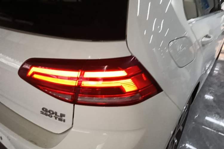 Used Volkswagen Golf 2020 280TSI DSG Comfort Version Right Rear Taillight