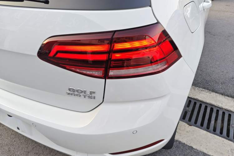 Used Volkswagen Golf 2020 200TSI DSG Comfortable and Ambitious Edition Right Rear Taillight