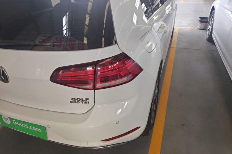Used Volkswagen Golf 2020 280TSI DSG Comfort Version Right Rear Taillight